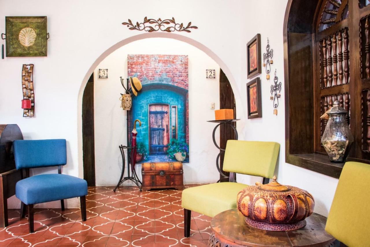 Hotel Posada Del Rosario Antigua Exteriör bild
