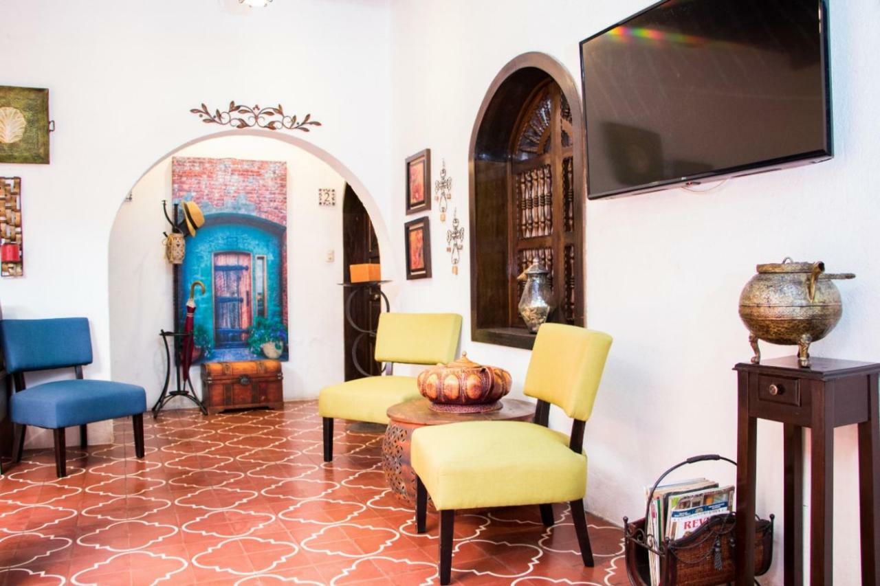 Hotel Posada Del Rosario Antigua Exteriör bild