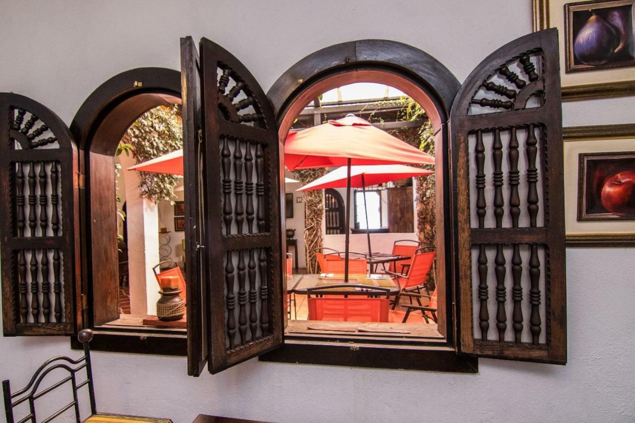 Hotel Posada Del Rosario Antigua Exteriör bild